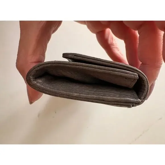 Marc by Marc Jacobs Brown/Gray Leather Card Holder Wallet Gold Plaque Logo Y2K - Picture 4 of 5